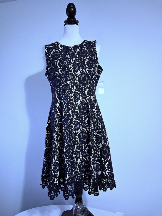 Donna Ricco Dresses & Skirts - Donna Ricco Navy Lace Midi Dress with Ivory Underlay Size 14